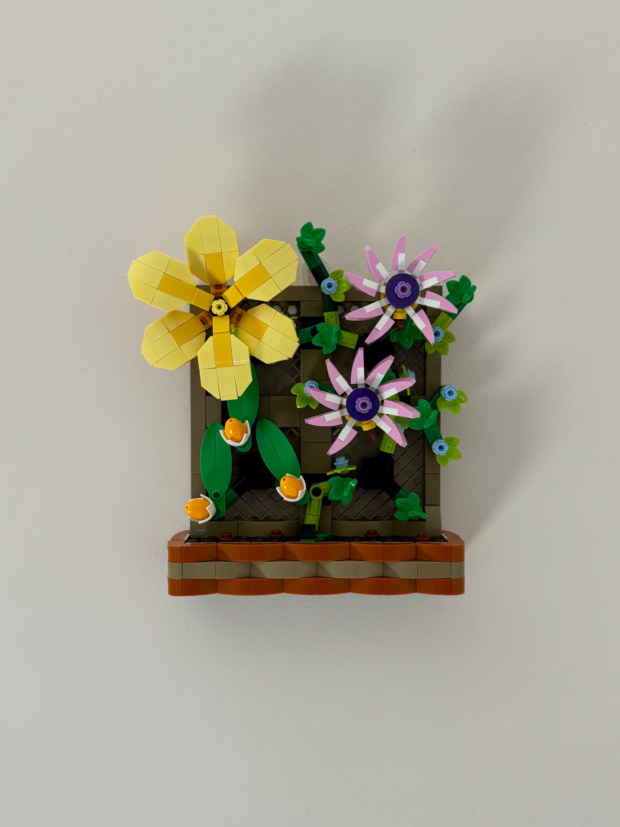 LEGO set 40683 Flower Trellis Display sitting on a table